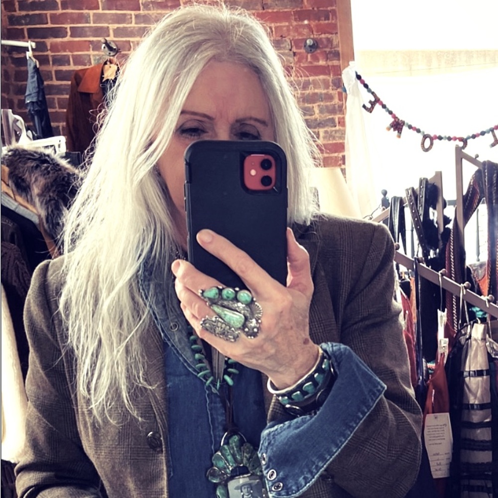 Meet your Posher, Rhonda